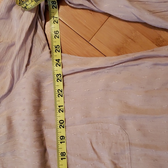 Button down blouce - Picture 3 of 10